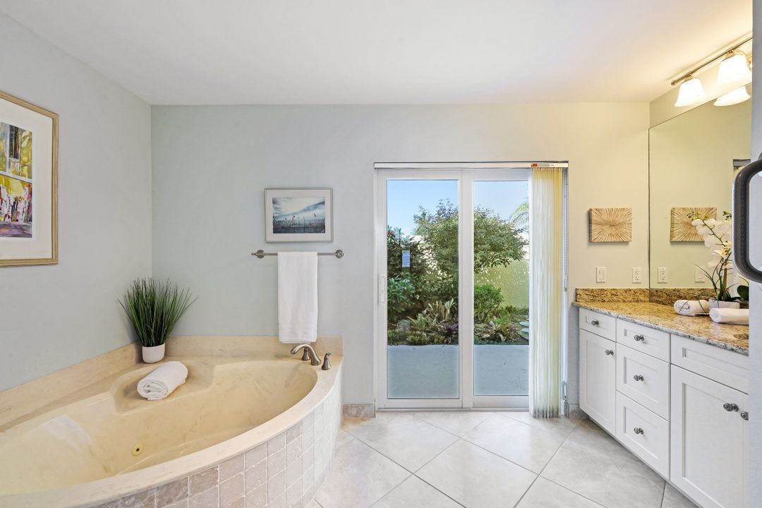 3655 Haldeman Creek Dr #302, Naples, FL 34112