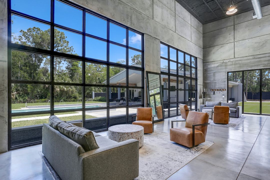 4441 5th Ave NW, Naples, FL 34119