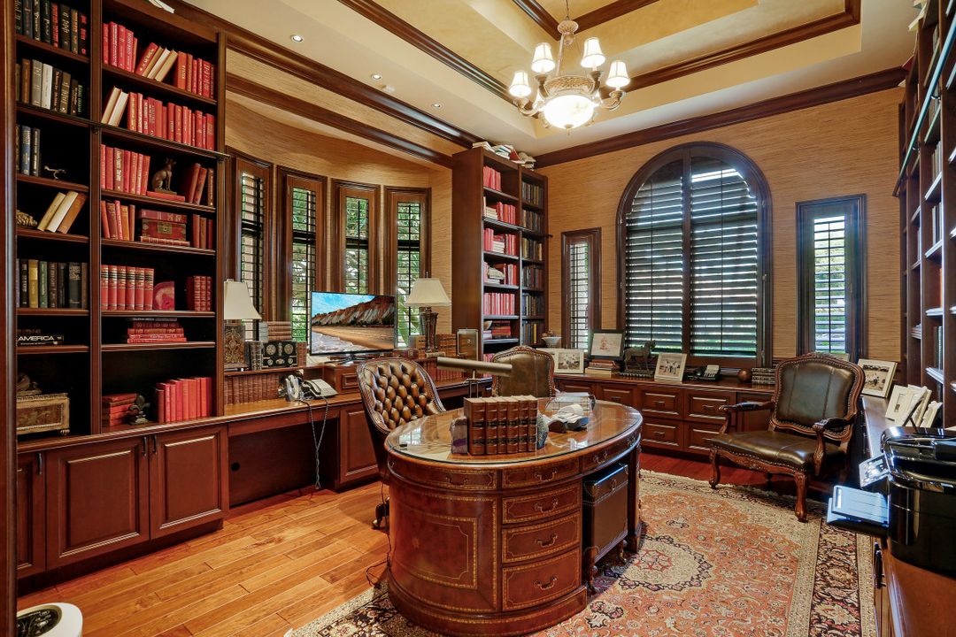 9779 Bent Grass Bend, Naples, FL 34108