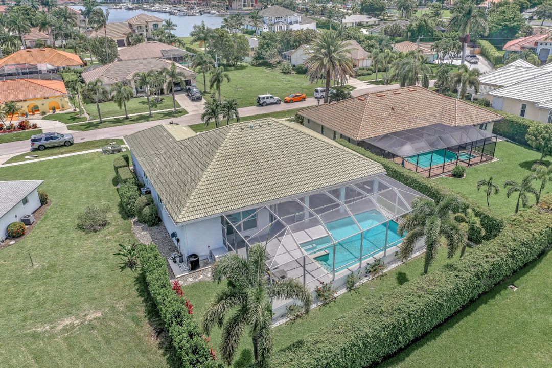 570 Elk Cir, Marco Island, FL 34145