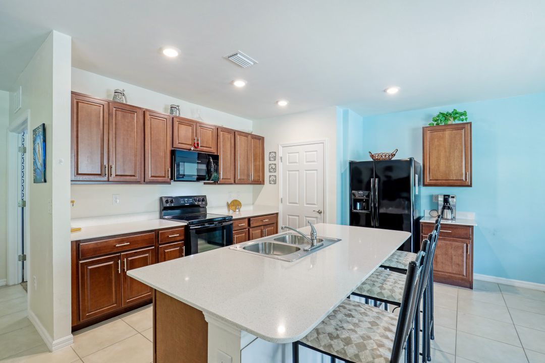 4831 SW 18th Ave, Cape Coral, FL 33914