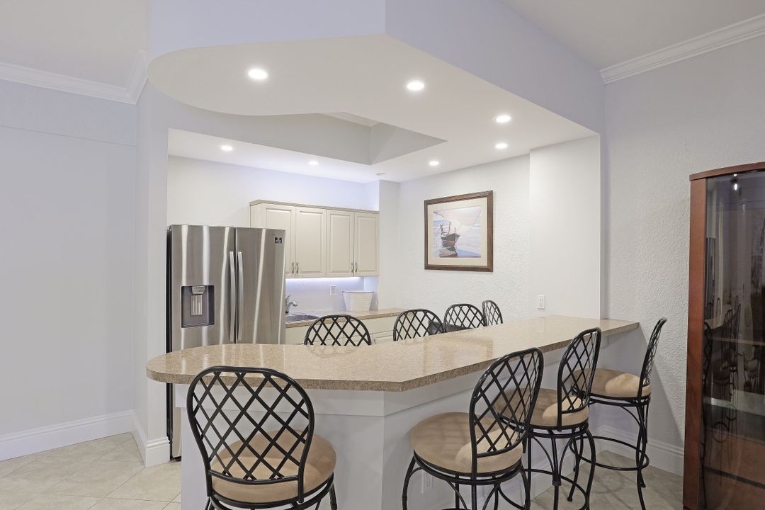 500 Spinnaker Dr, Marco Island, FL 34145