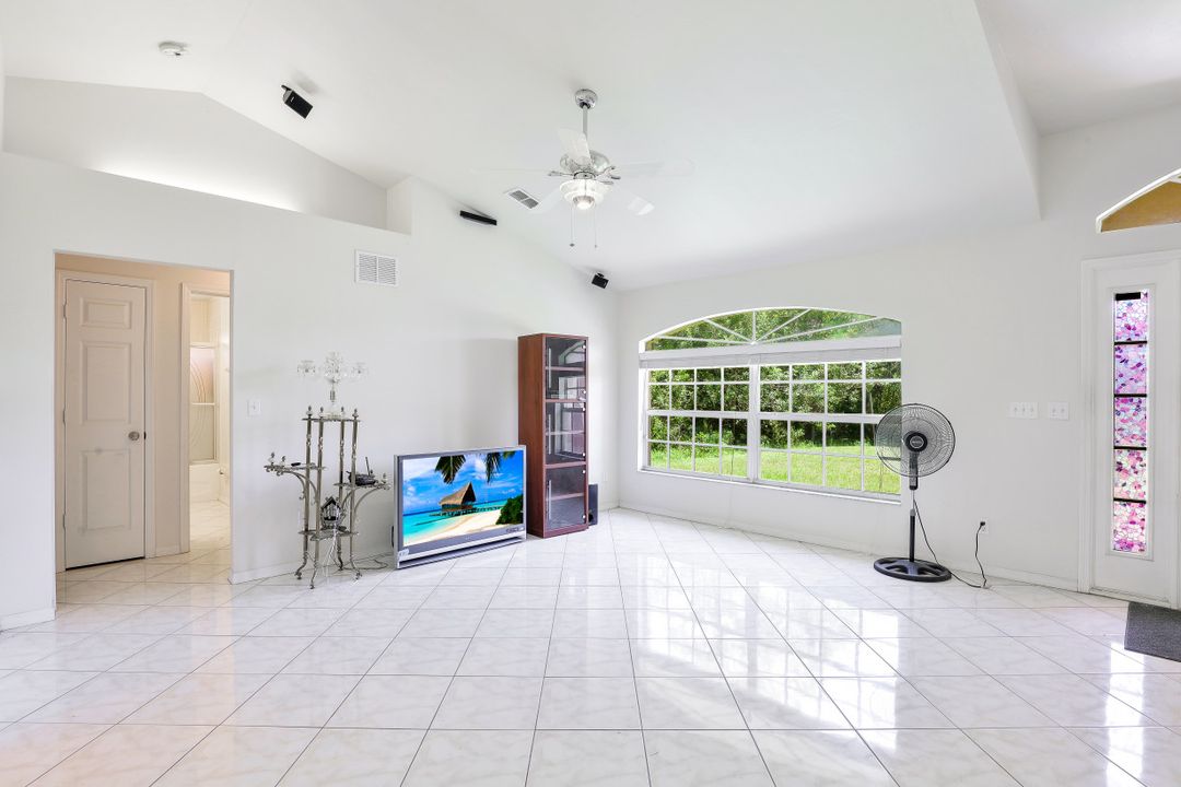 3265 58th Ave NE, Naples, FL 34120