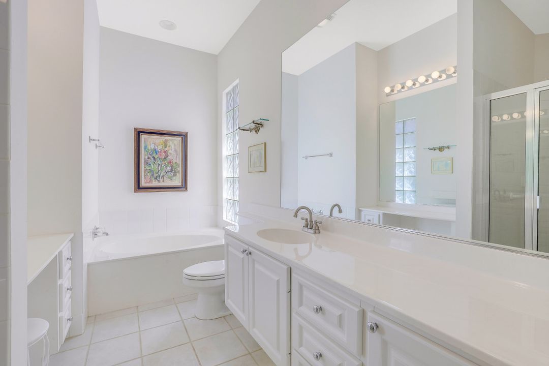 4409 Novato Ct, Naples, FL 34109