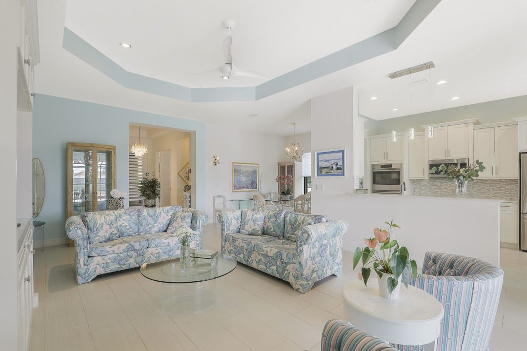 3462 Pacific Dr, Naples, FL 34119