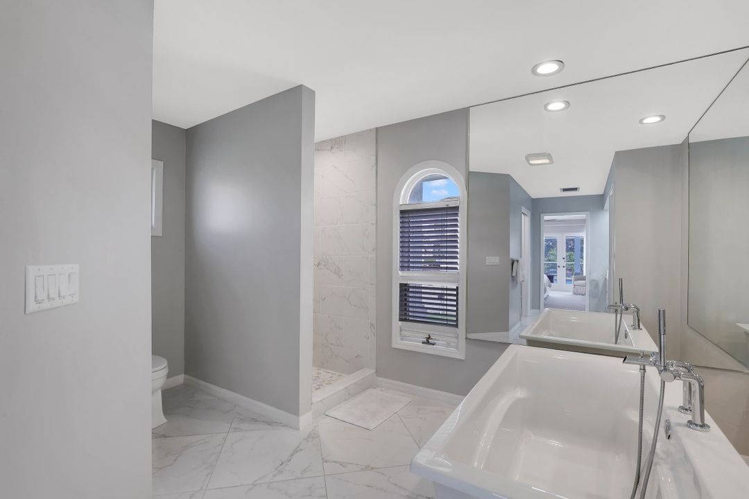 1161 Twin Oak Ct, Marco Island, FL 34145