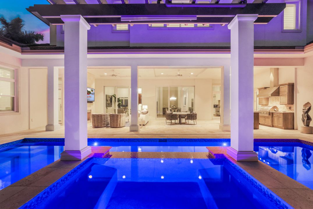 569 Neapolitan Way, Naples, FL 34103