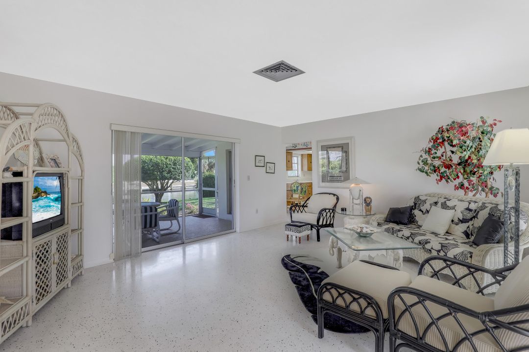 1211 Mulberry Ct, Marco Island, FL 34145