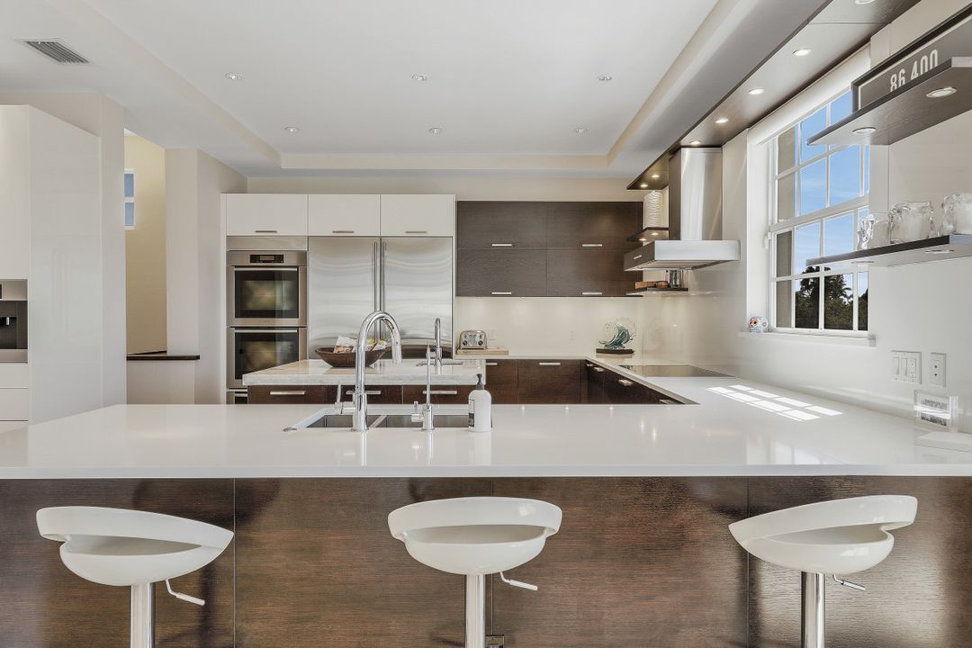 390 Seabee Ave, Naples, FL 34108