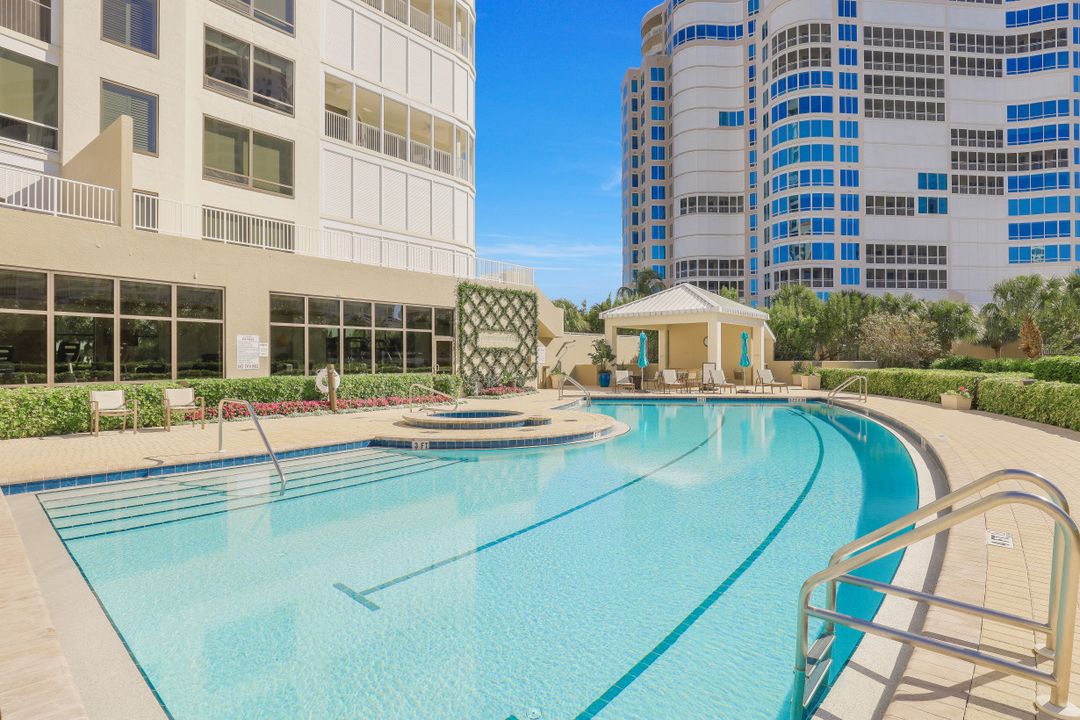 4201 Gulf Shore Blvd N #302, Naples, FL 34103