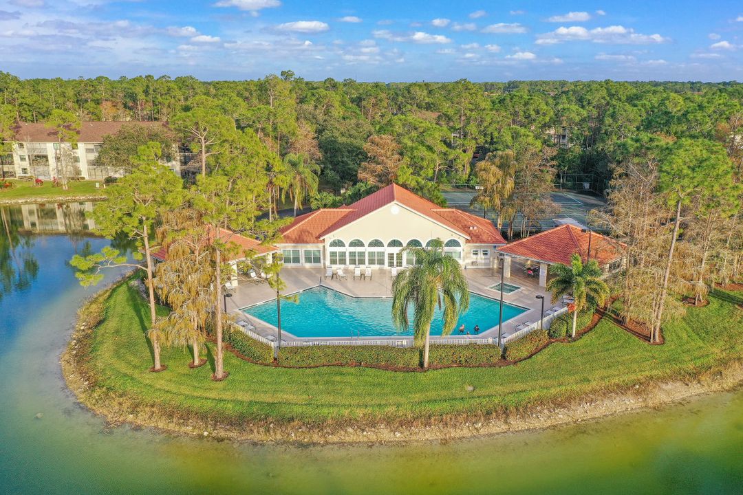 5767 Deauville Cir #D-303, Naples, FL 34112