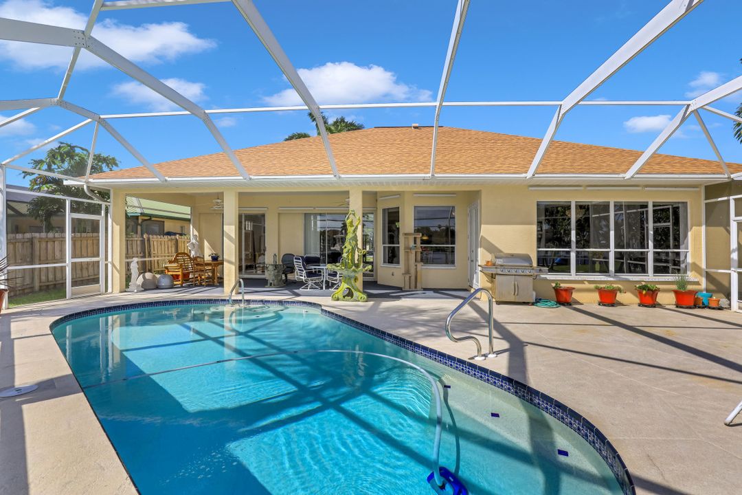 1745 SE 44th Terrace, Cape Coral, FL 33904