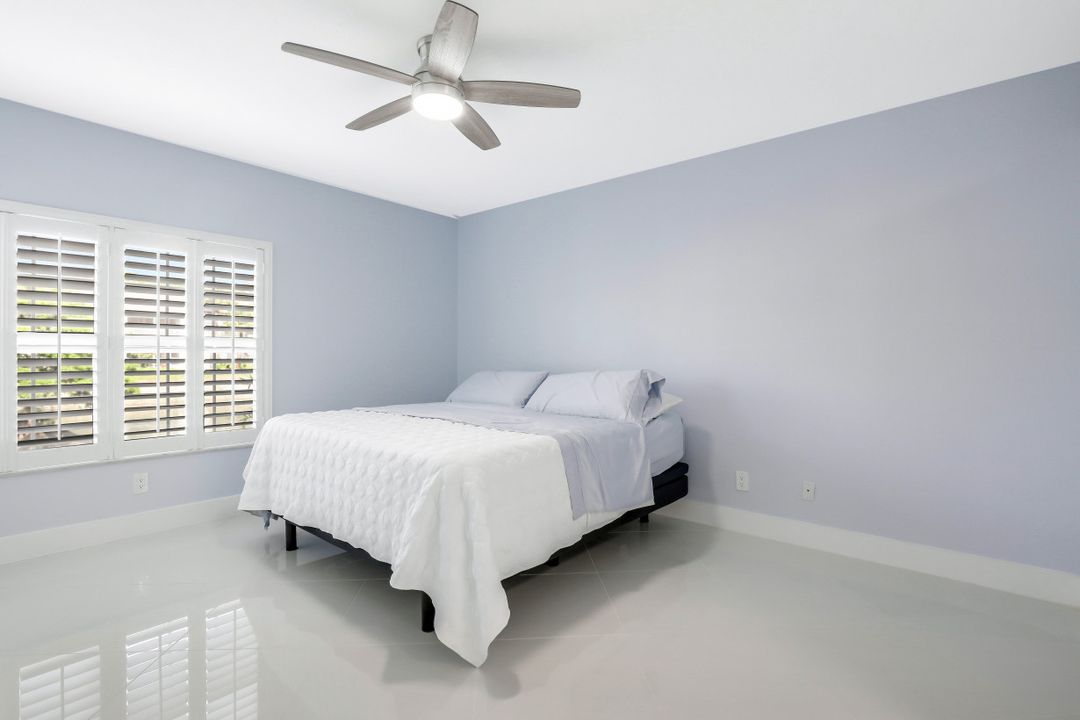 6834 Lantana Bridge Rd #101, Naples, FL 34109