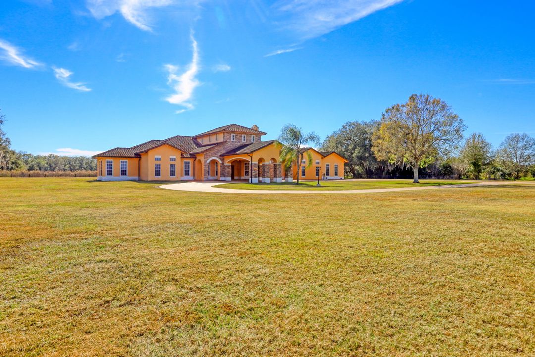 2304 FL-66, Zolfo Springs, FL 33890