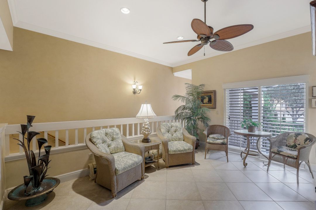 8453 Abbington Cir #821, Naples, FL 34108