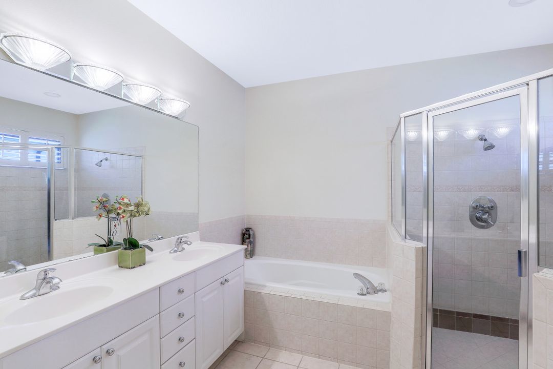 14849 Fripp Island Ct, Naples, FL 34119