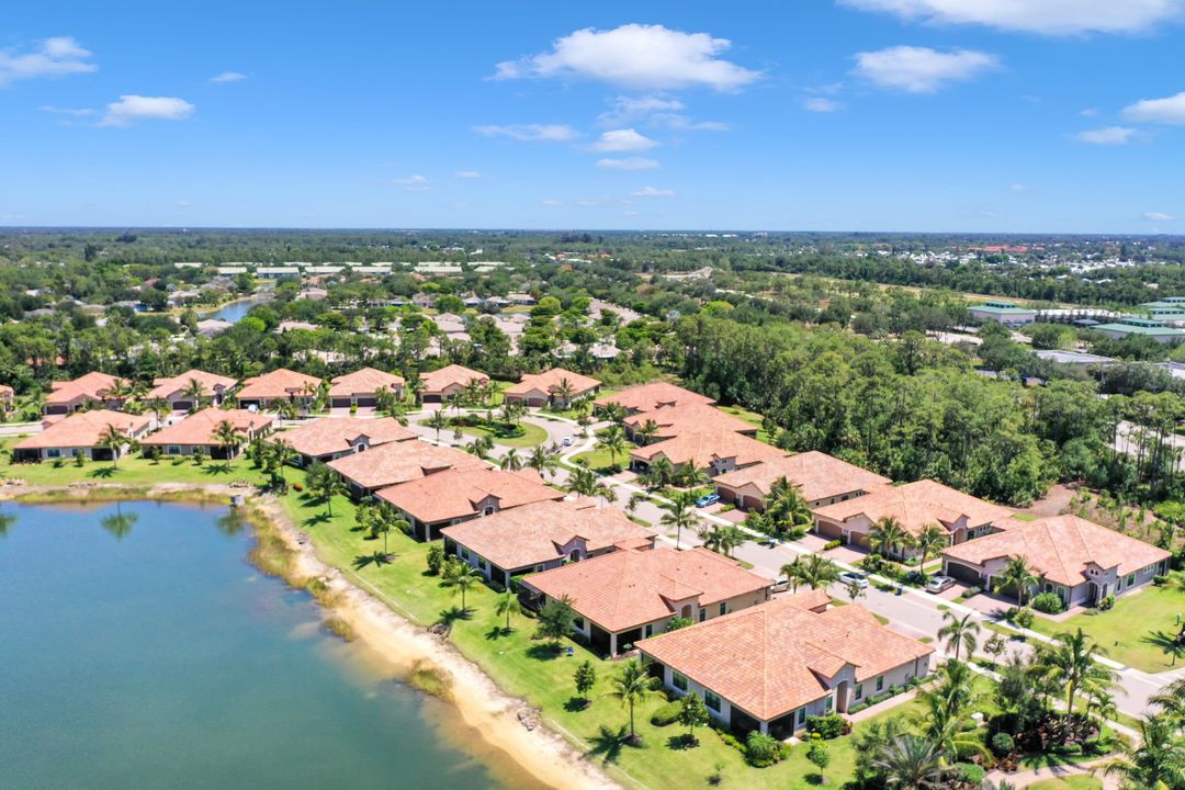 9124 Isla Bella Cir, Bonita Springs, FL 34135