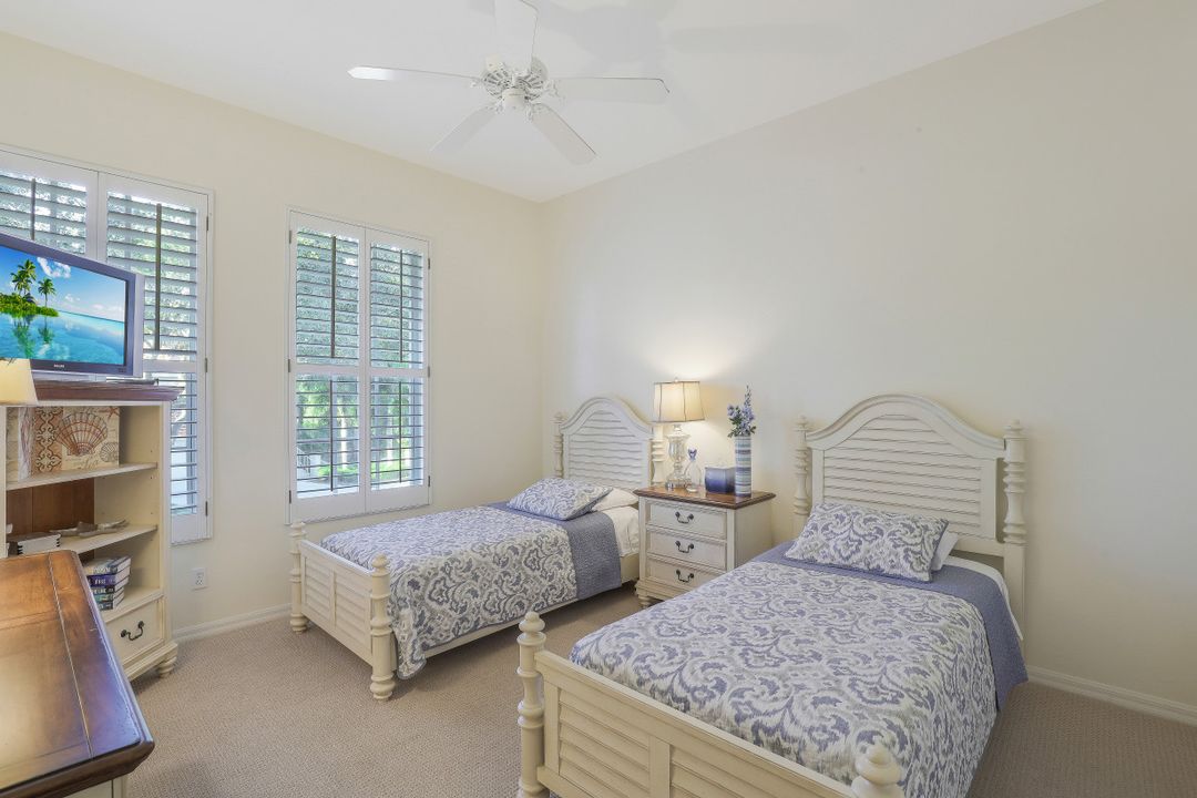 1090 Egrets Walk Cir #202, Naples, FL 34108