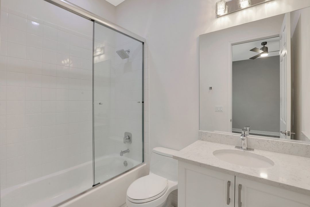 2998 Cinnamon Bay Cir, Naples, FL 34119