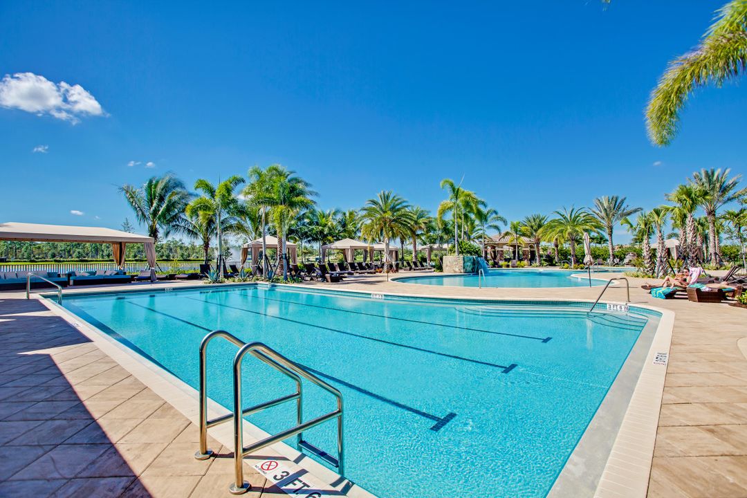 3883 Gibralter Dr, Naples, FL 34119