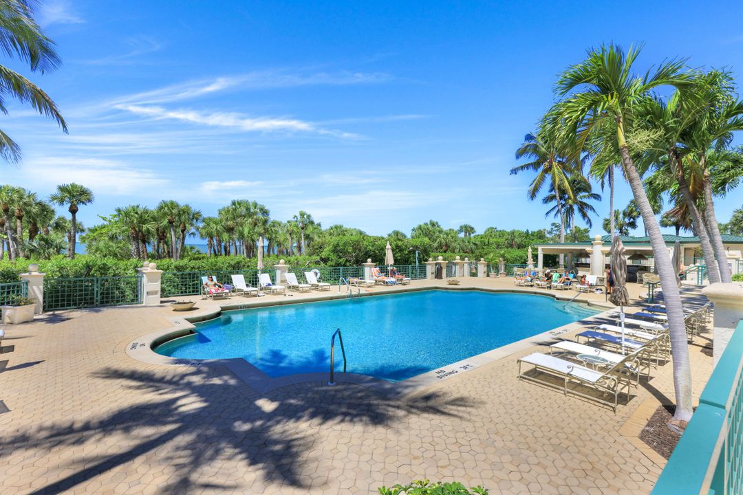 8171 Bay Colony Dr #1103, Naples, FL 34108