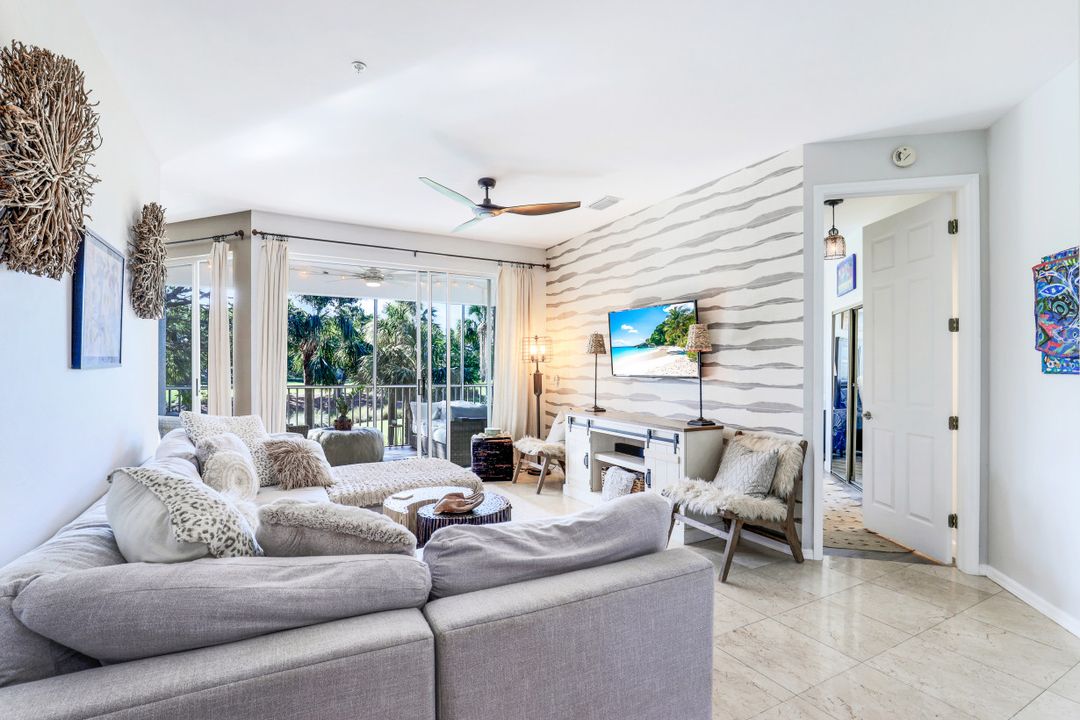 2180 Arielle Dr #804, Naples, FL 34109