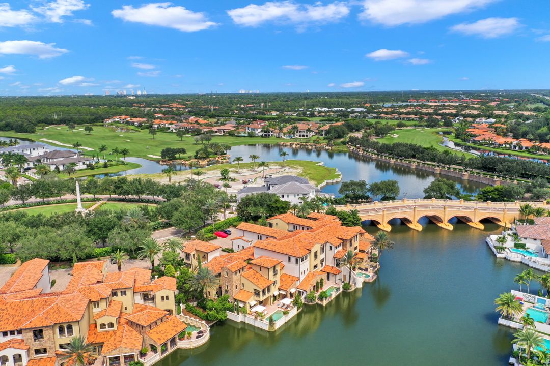 16649 Toscana Cir #806, Naples, FL 34110