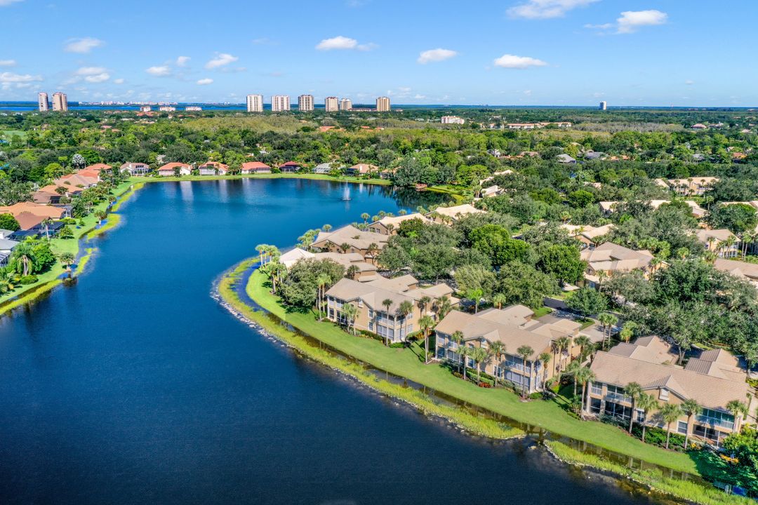 24742 Lakemont Cove Ln #101, Bonita Springs, FL 34134