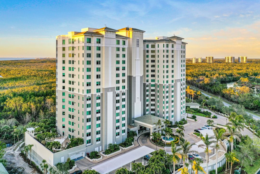 275 Indies Way #601, Naples, FL 34110