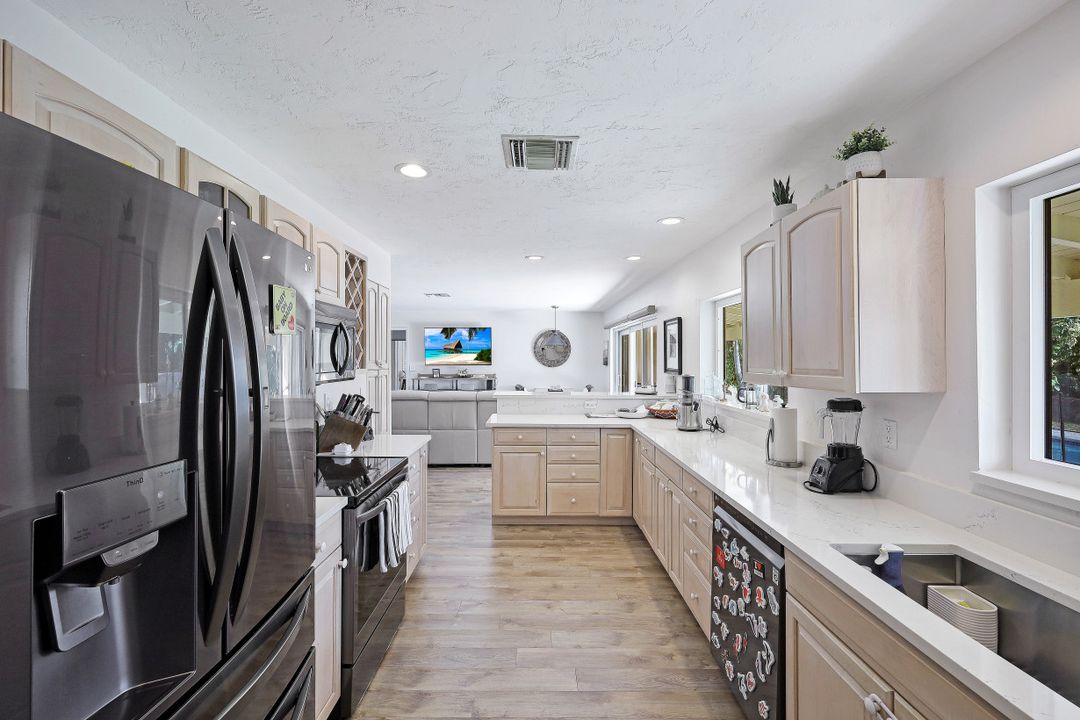 1181 Fourwinds Ave, Marco Island, FL 34145