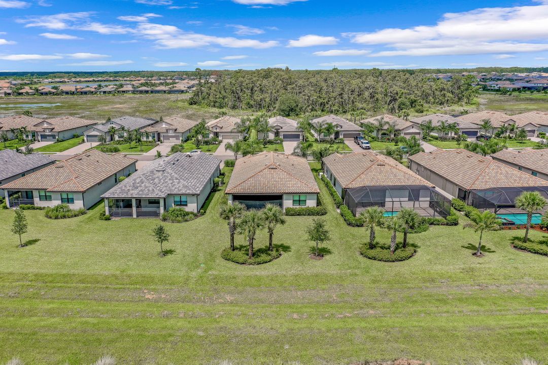 19877 Beechcrest Pl, Estero, FL 33928