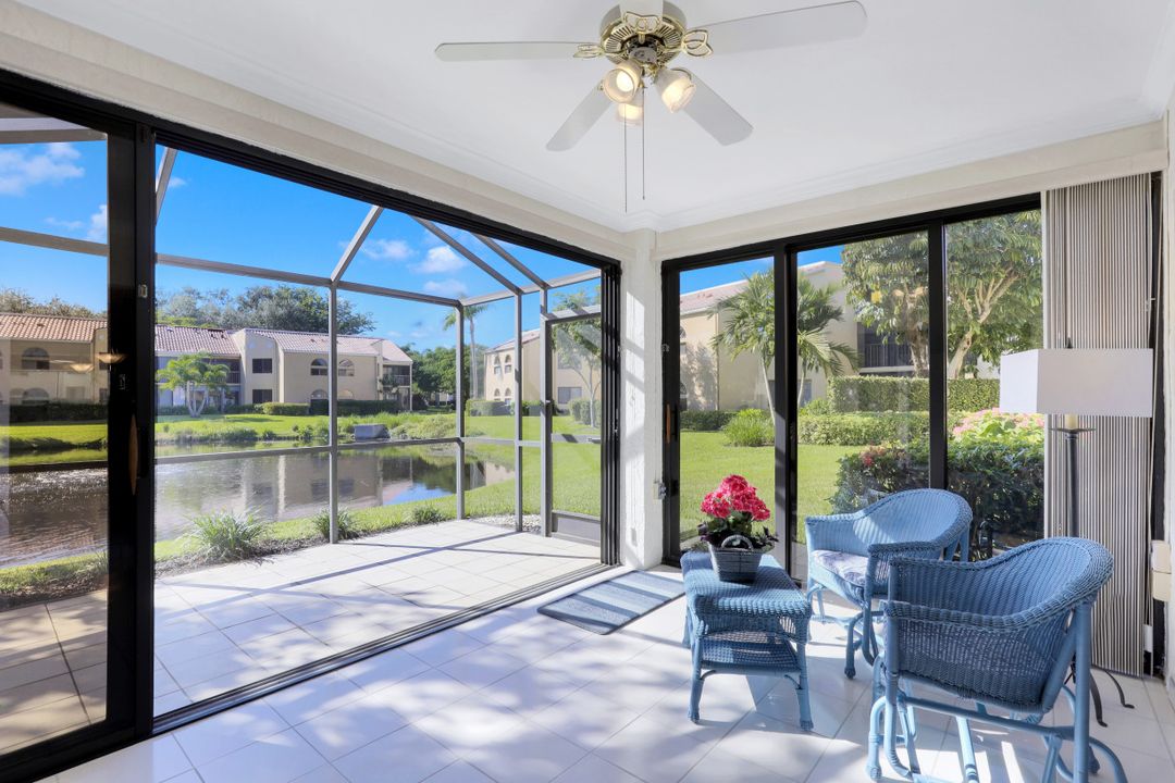 547 Beachwalk Cir, Naples, FL 34108