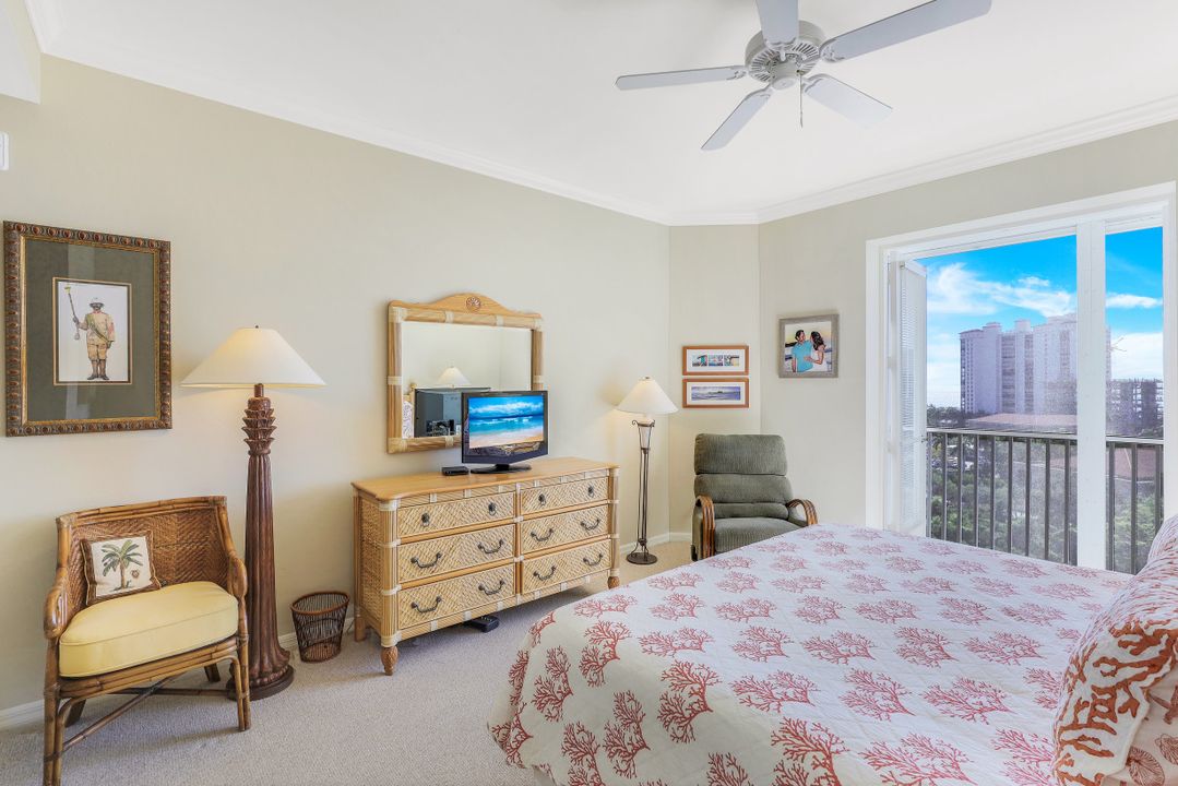 400 Flagship Dr #1101, Naples, FL 34108