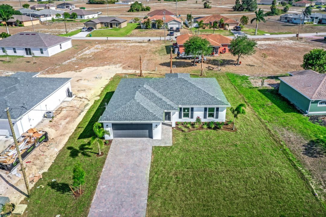 208 NW 28th Terrace, Cape Coral, FL 33993