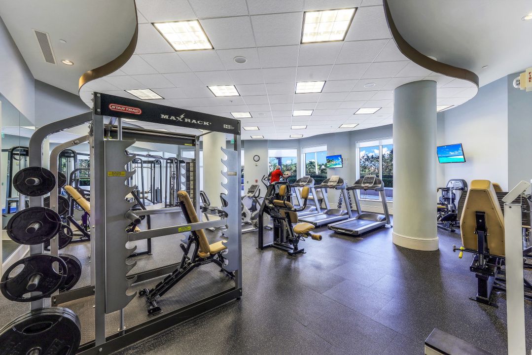 1060 Borghese Ln  #906, Naples, FL 34114