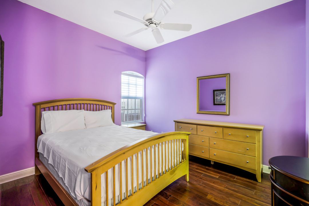 5965 Paradise Cir, Naples, FL 34110