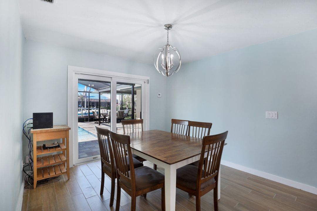 3834 SW 19th Pl, Cape Coral, FL 33914