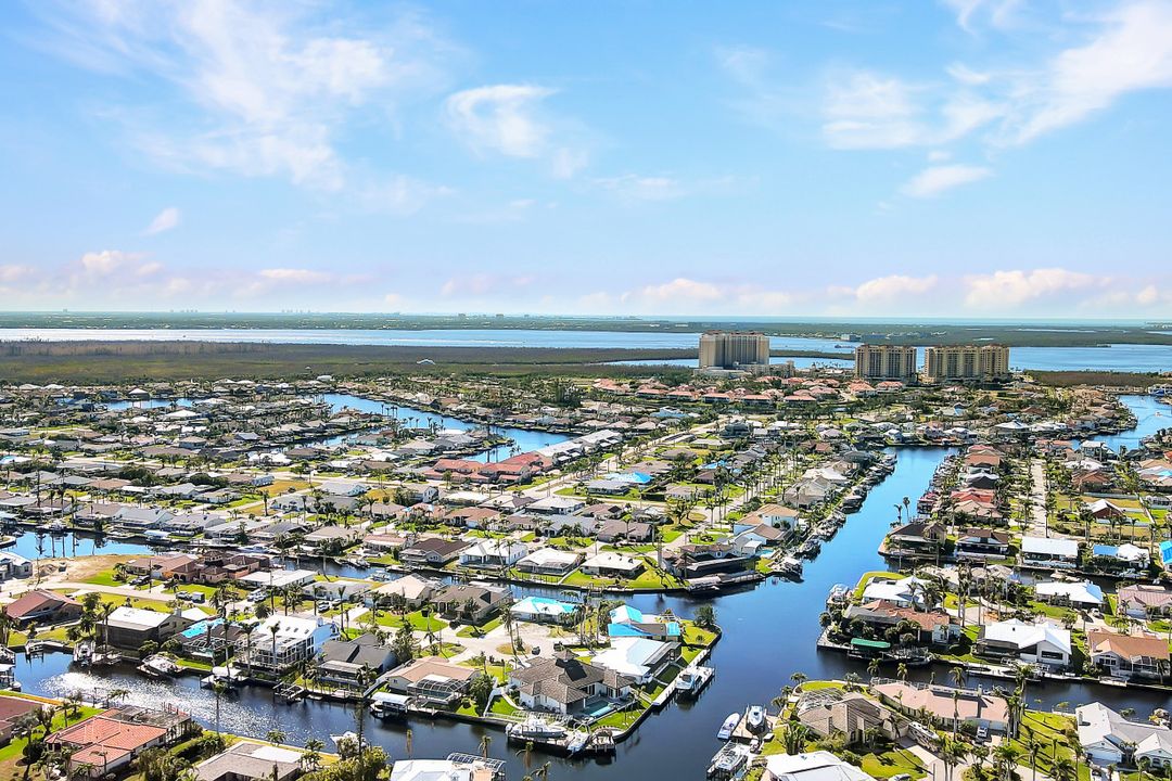 1229 SW 54th St, Cape Coral, FL 33914