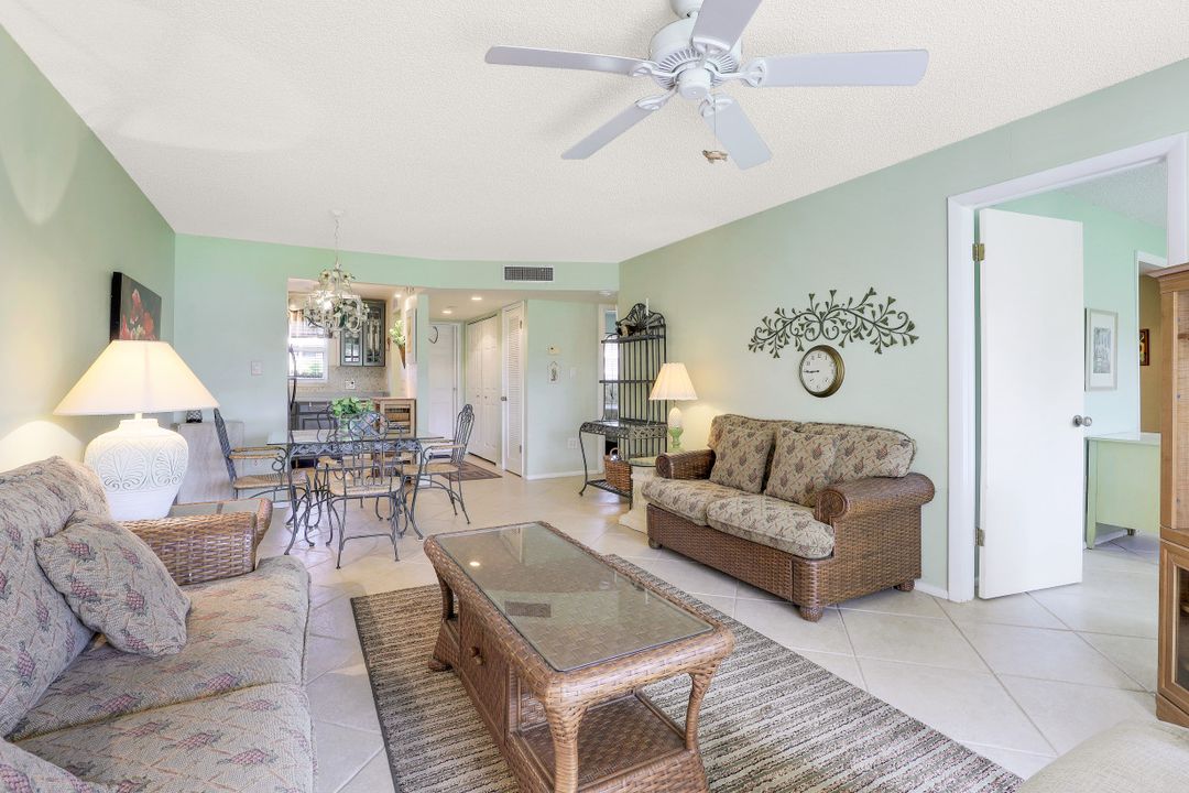 150 Turtle Lake Ct #103, Naples, FL 34105