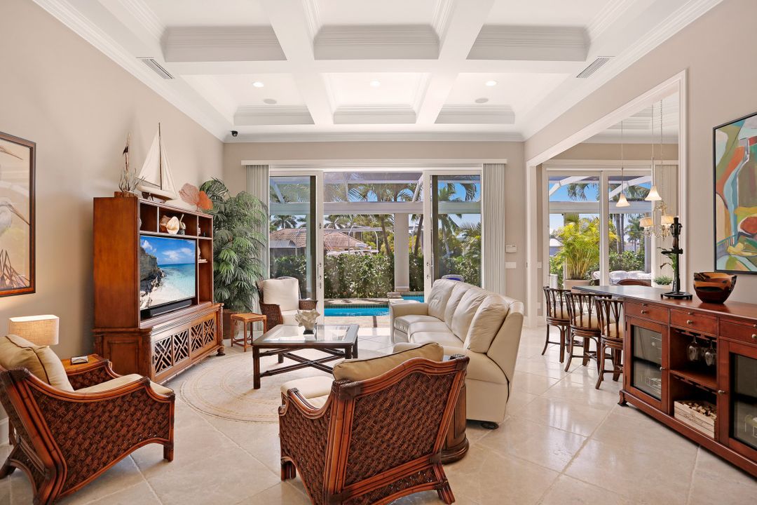 1160 Marlin Ct, Marco Island, FL 34145