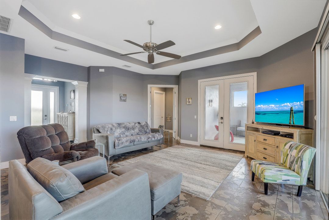 602 NW 32nd Pl, Cape Coral, FL 33993