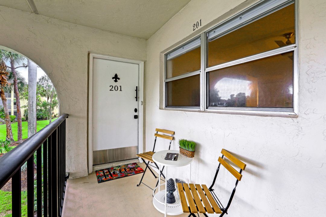 1056 Forest Lakes Dr #A 201, Naples, FL 34105