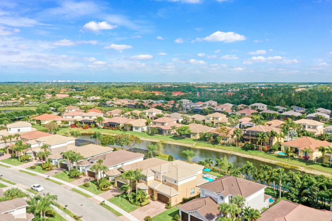 6499 Marbella Dr, Naples, FL 34105