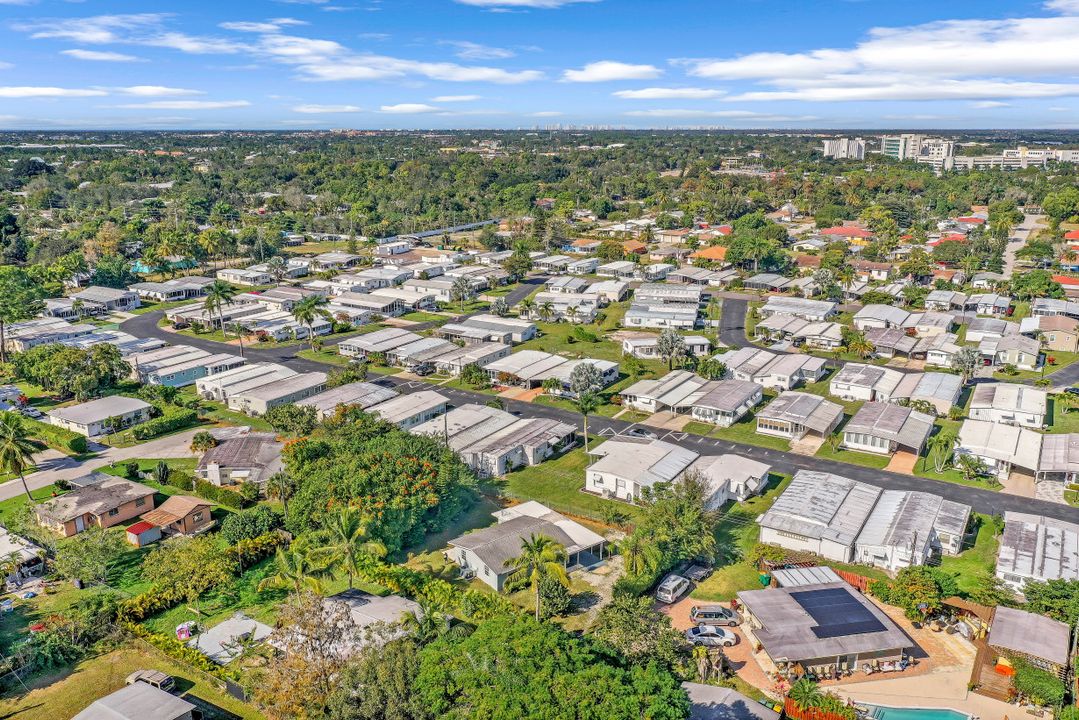 3409 Goldie Ln, Naples, FL 34112