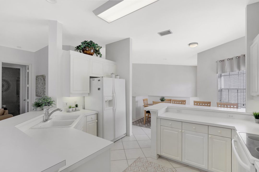 1247 Egrets Landing #201, Naples, FL 34108