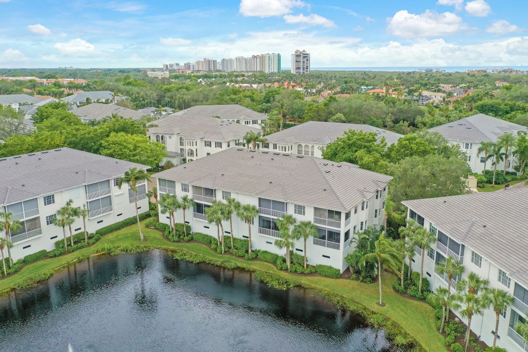 835 Bentwater Cir #103, Naples, FL 34108