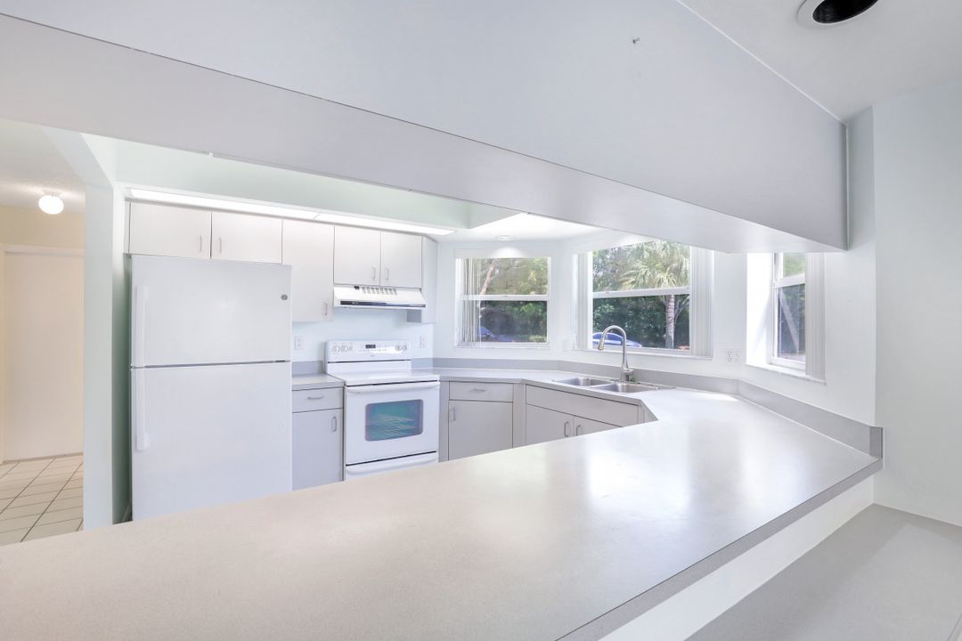 1004 McGregor Park Cir, Fort Myers, FL 33908