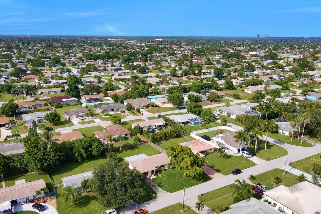 1213 SE 36th St, Cape Coral, FL 33904