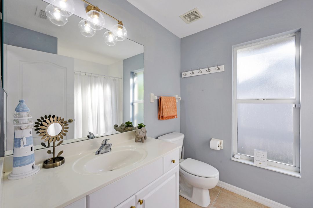 2047 Terrazzo Ln, Naples, FL 34104