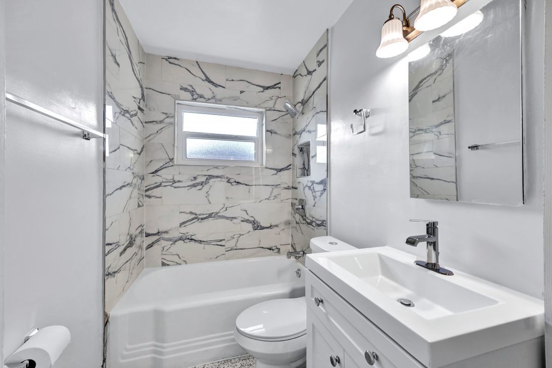 2668 Michigan Ave, Fort Myers, FL 33916
